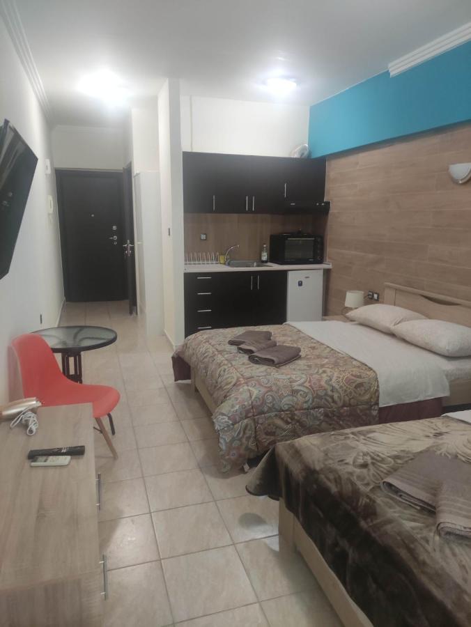 G M 3 Rooms Kentpo In The Heart Of The City Larissa Exterior photo