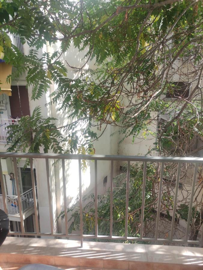 G M 3 Rooms Kentpo In The Heart Of The City Larissa Exterior photo